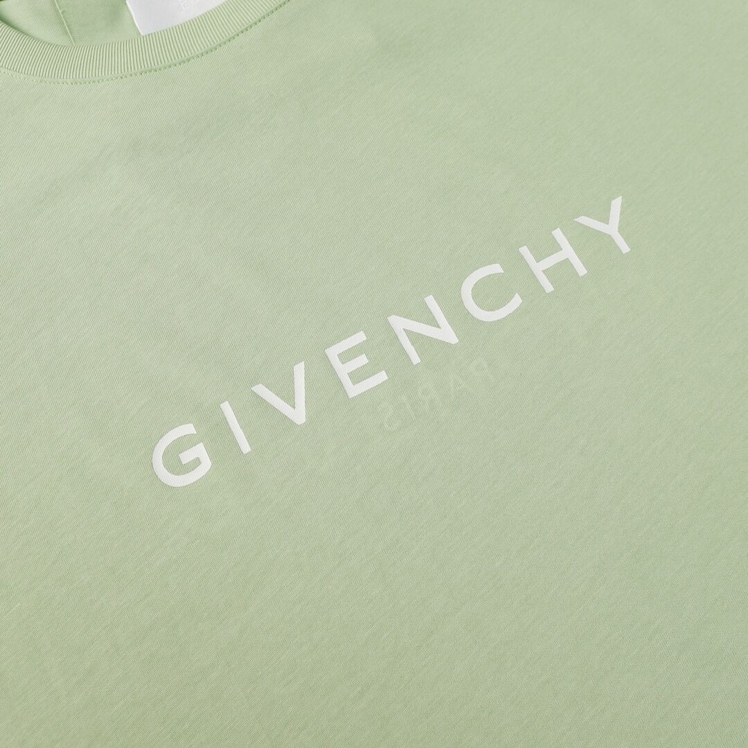 Givenchy T-Shirts